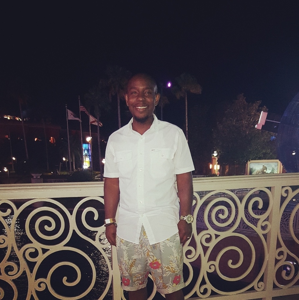 Meet your Posher, Antonio